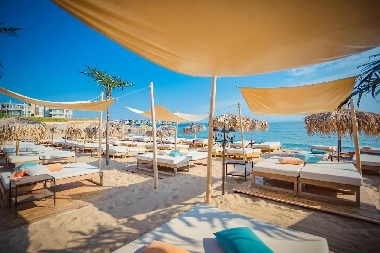 Selena Beach Family Hotel ソゾポル