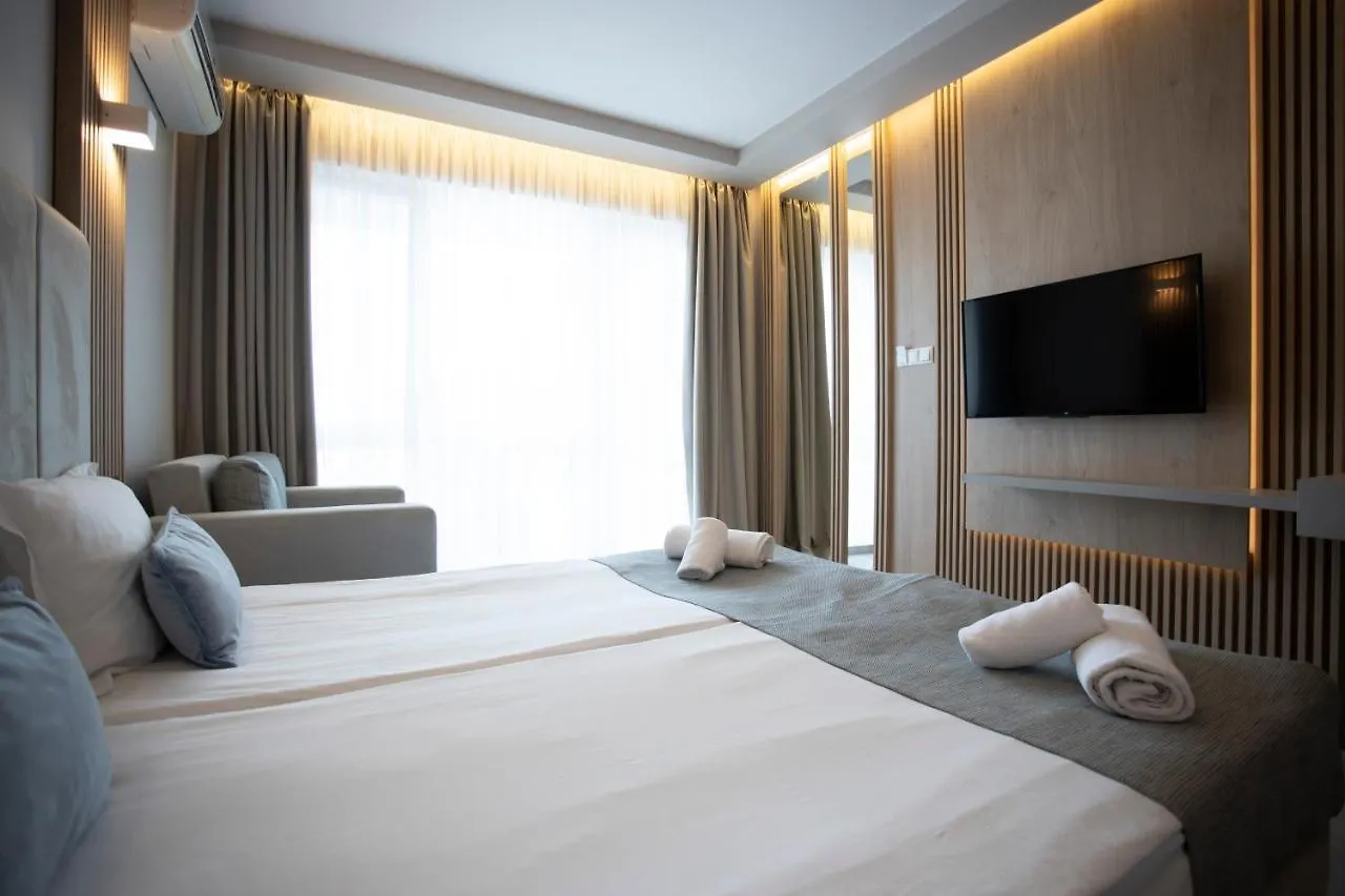 Selena Beach Family Hotel Sozopol 3*,